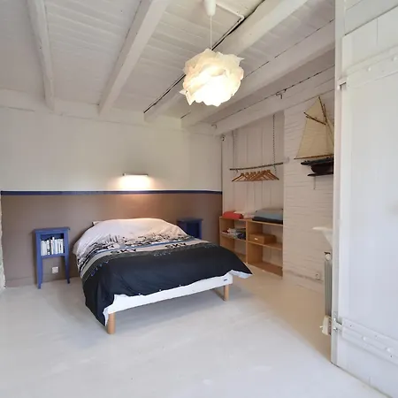 Casa de Férias Elegant In Near Forest, France