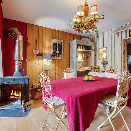 Ferienhaus Elegant In Near Forest France