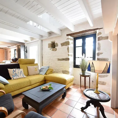 Holiday home Elegant In Near Forest France