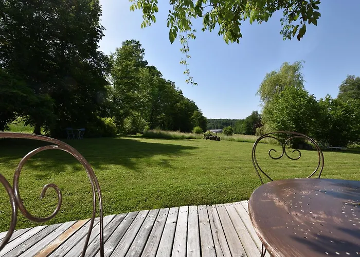 Dom wakacyjny Elegant In Near Forest, France